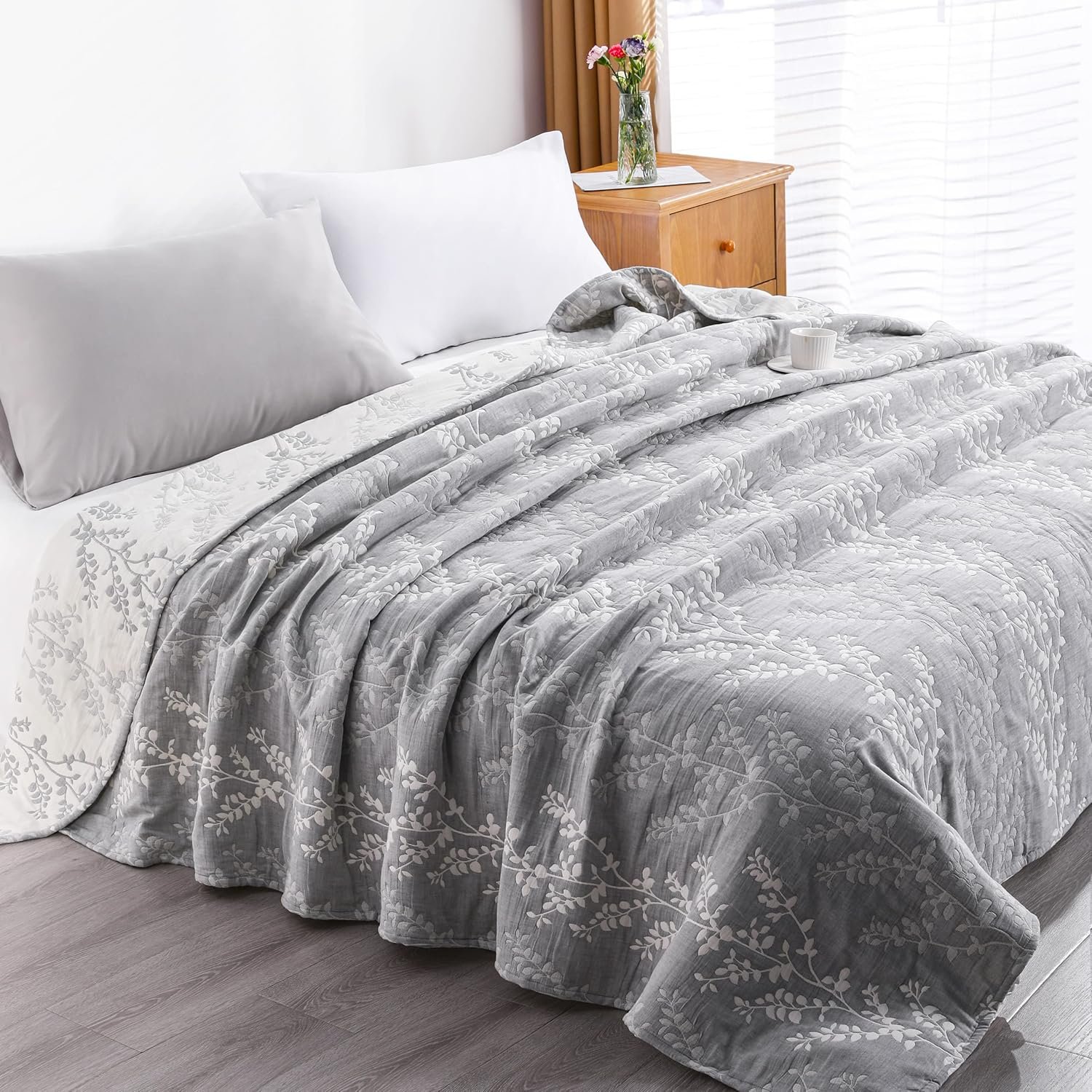 3 Layers Cotton Muslin 88x92 Queen Bed Blanket, Super Soft Breathable Thermal Yarn Dyed Quilt for Adults, Perfect Lightweight Blanket for Couch Sofa Bed All Seasons, Grey Tree